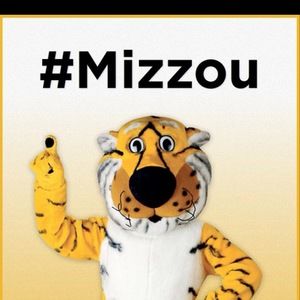 Meet your Posher, E hope g